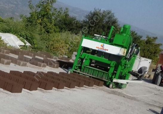 آلة البلوك المتحركة