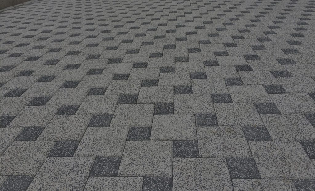 ما الذي يجب الانتباه إليه عند استخدام قالب الحجر المزخرف البلاستيكي؟