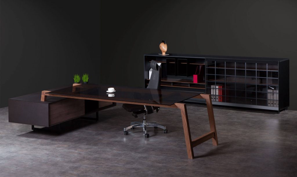 اختيار الأثاث المناسب لبيئة فعالة وممتعة في مكتبك