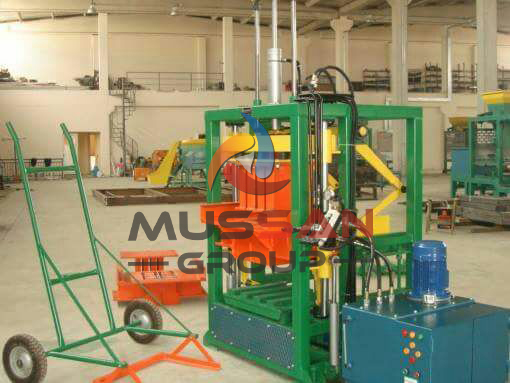 Fabricant de machine a briquette