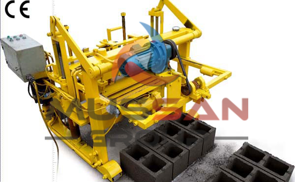 Comment fonctionne la machine à blocs de béton ?