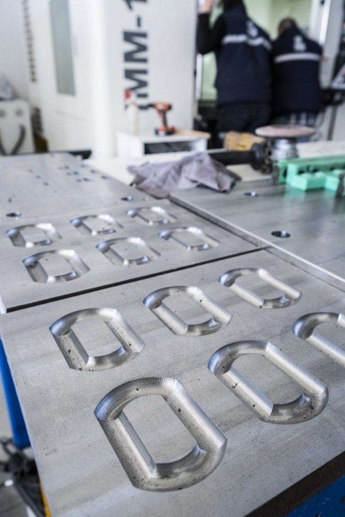 Comment la conception de moules est-elle réalisée ?